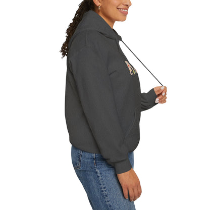 Unisex Heavy Blend™ Hooded Sweatshirt, Model "Mom6"