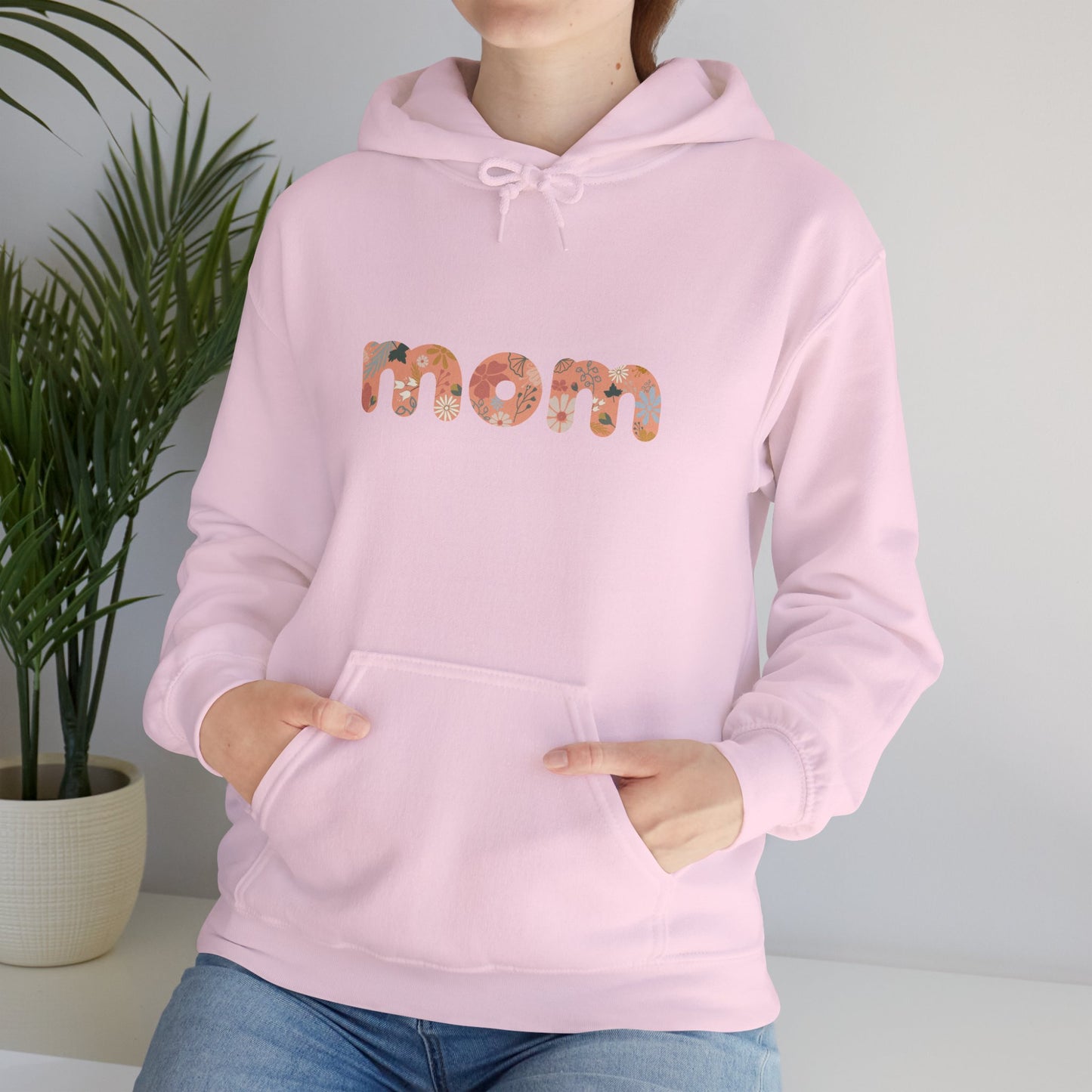 Unisex Heavy Blend™ Hooded Sweatshirt, Model "Mom2"