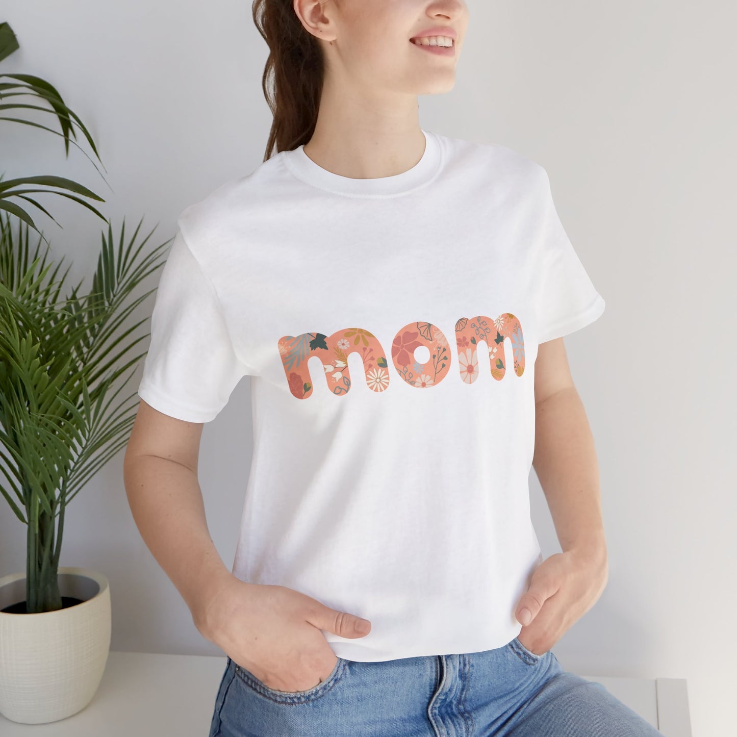 Unisex Jersey Short Sleeve Tee, Model "Mom2"